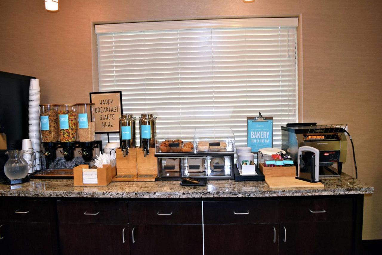 Hampton Inn Saskatoon South Εξωτερικό φωτογραφία